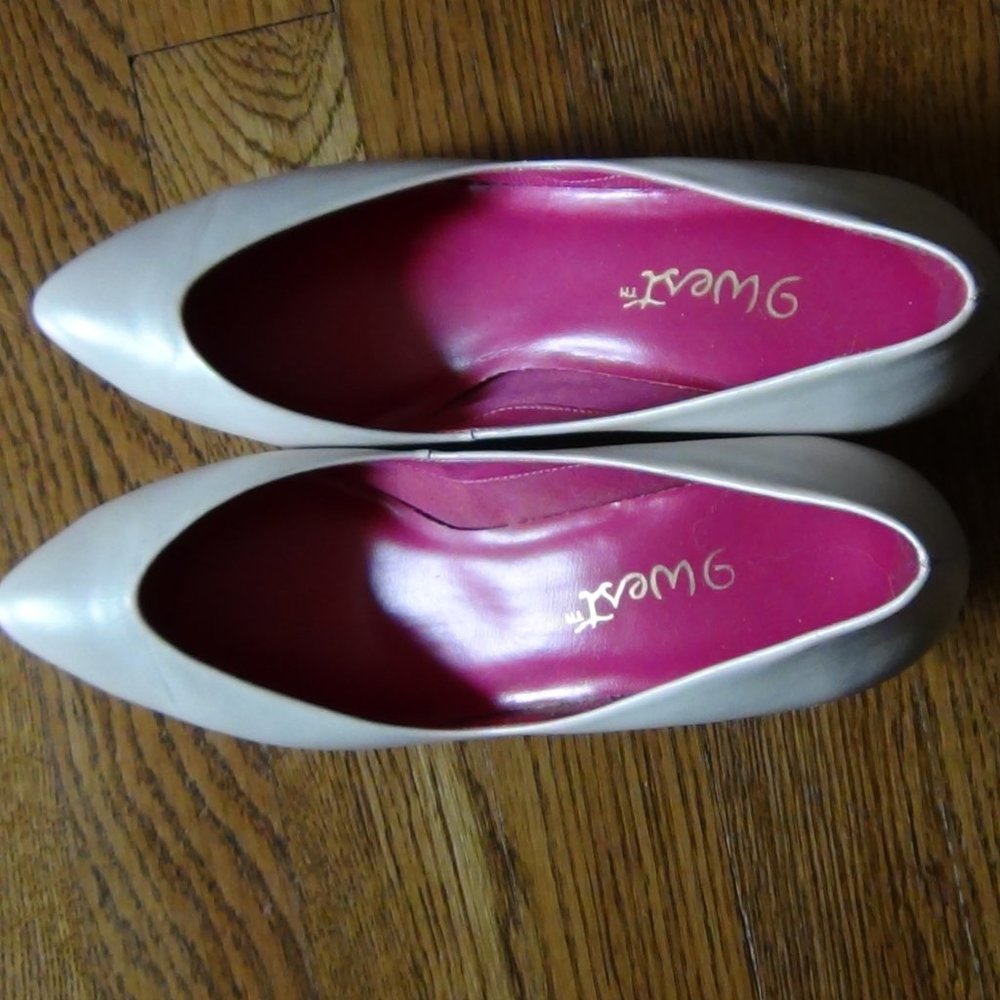 Nine West pumps